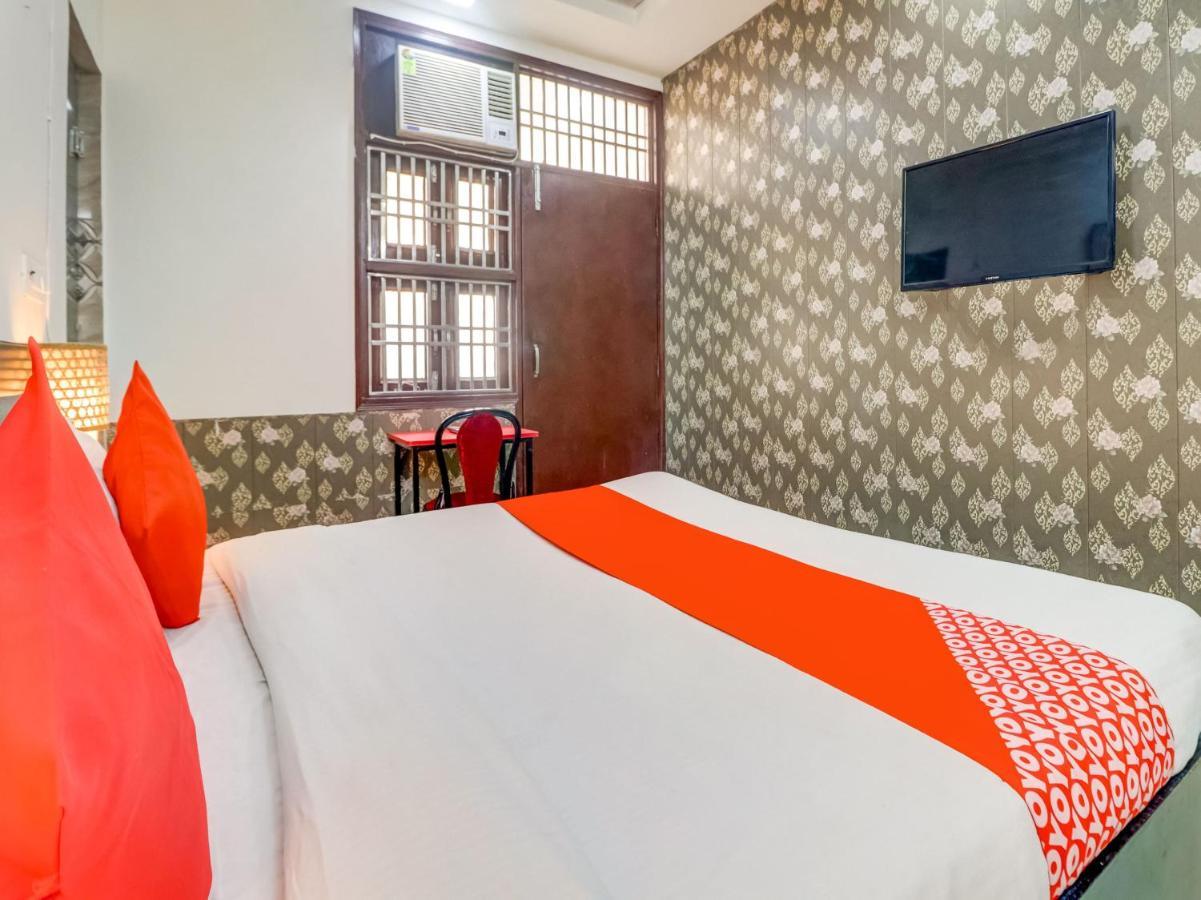Oyo 74060 Taj Residency Hotel New Delhi Buitenkant foto