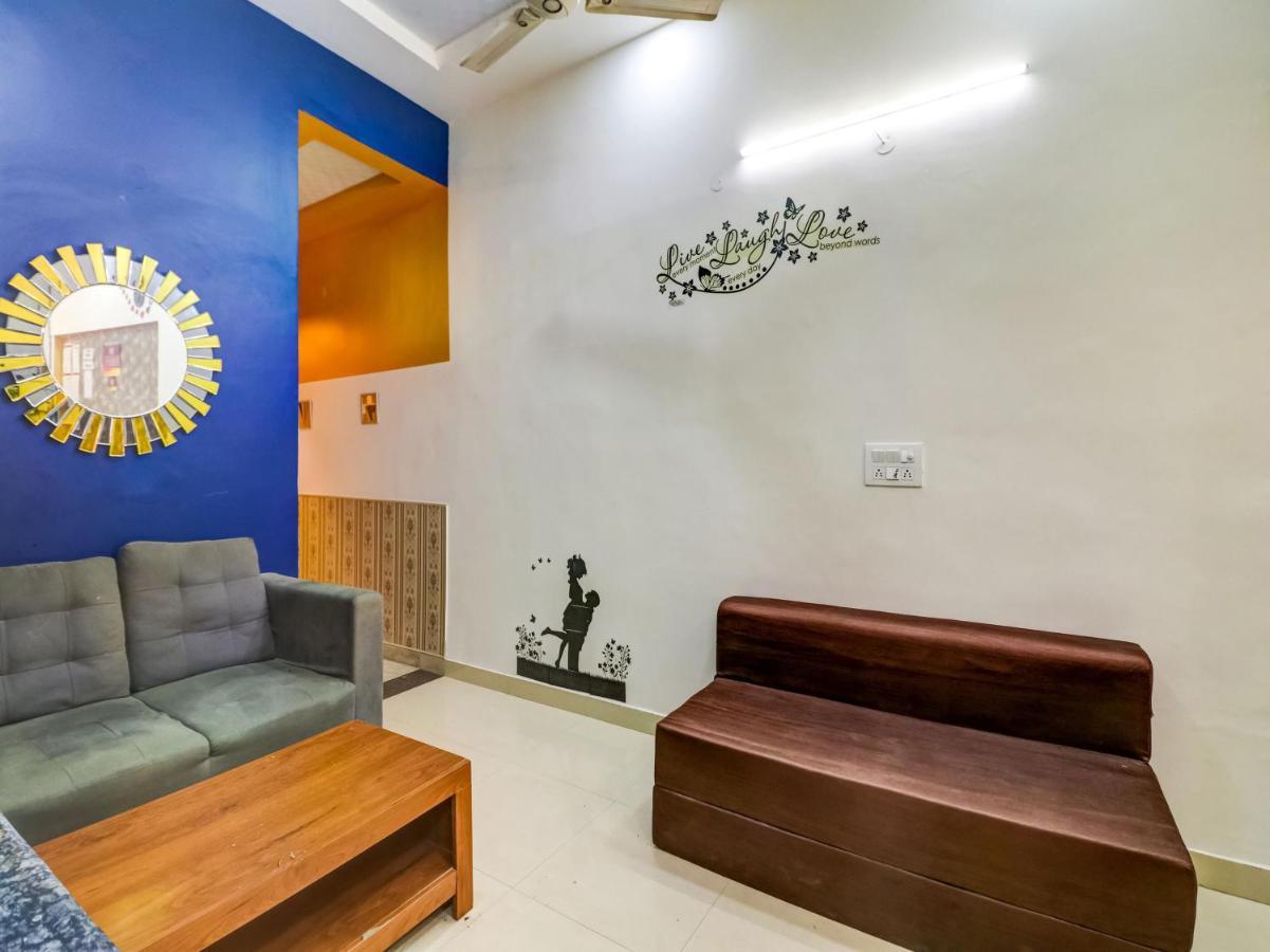 Oyo 74060 Taj Residency Hotel New Delhi Buitenkant foto
