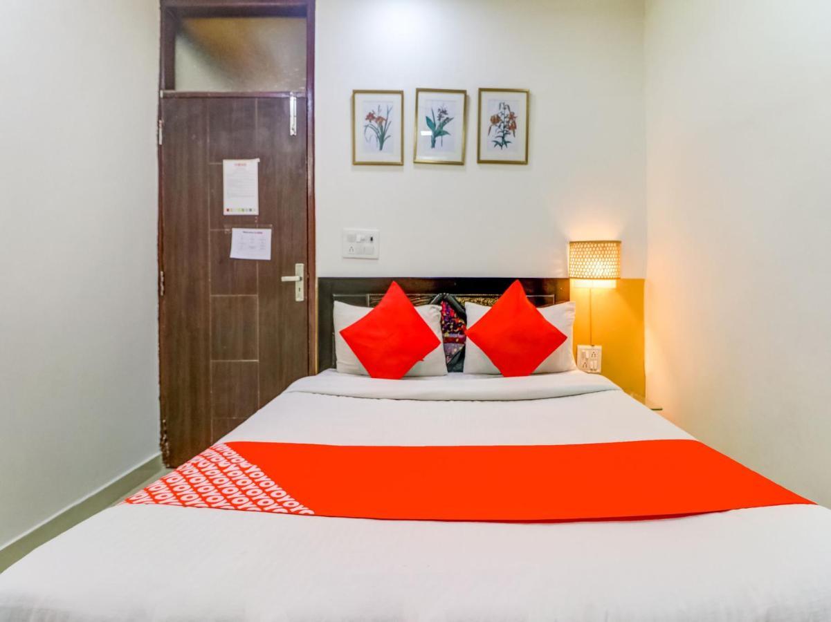 Oyo 74060 Taj Residency Hotel New Delhi Buitenkant foto